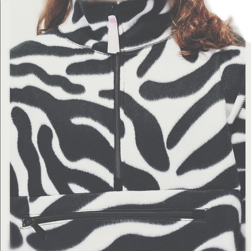 HP🌵Zebra Tech Fleece Half Zip 27” across 32”L - Picture 16 of 16